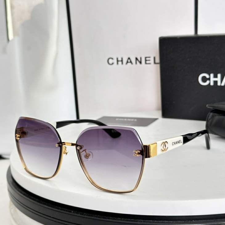 Picture of Chanel Sunglasses _SKUfw77620308fw
